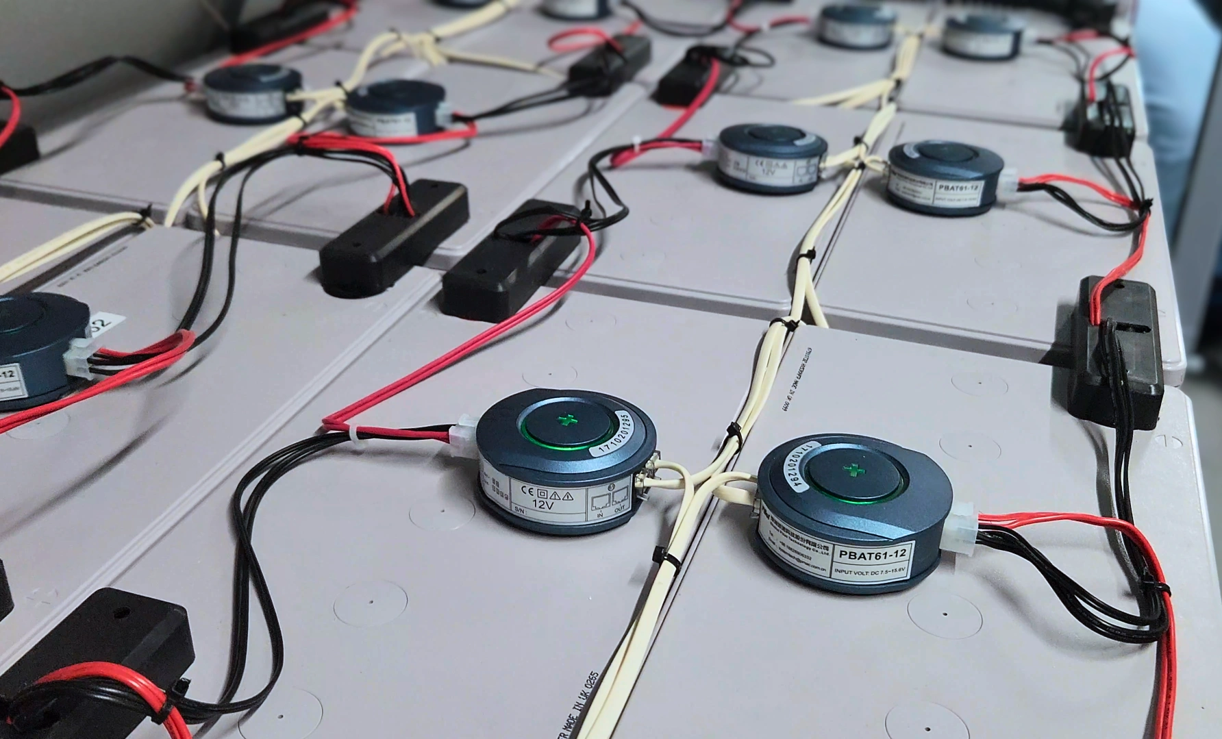 Einzelblocküberwachungssystem 2 Batterien Einzelblockueberwachungssystem